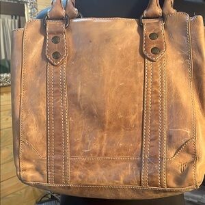 Frye Brown Leather Tote with Structured Design and Vintage Appeal